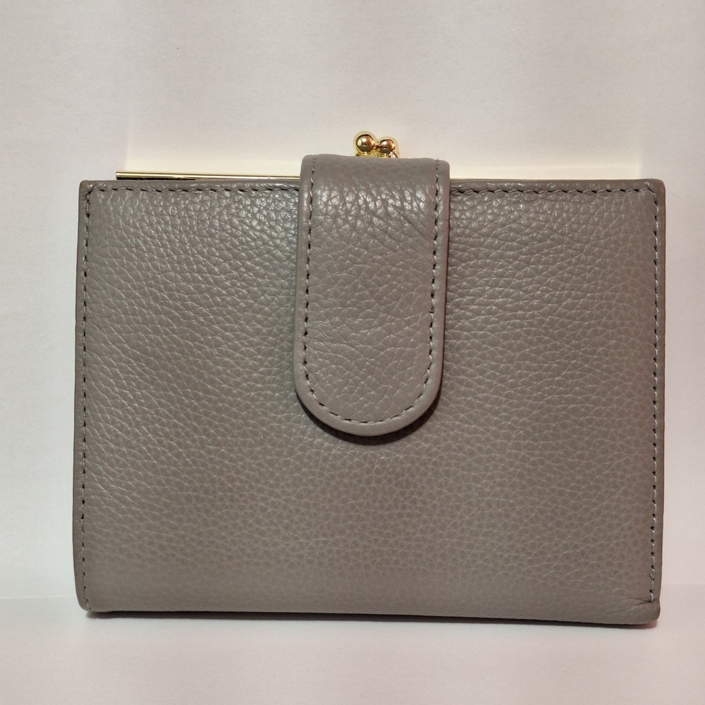 Buxton Womens Leather Bifold Wallet Kiss Lock Snap Closure Card Slots Light Gray
